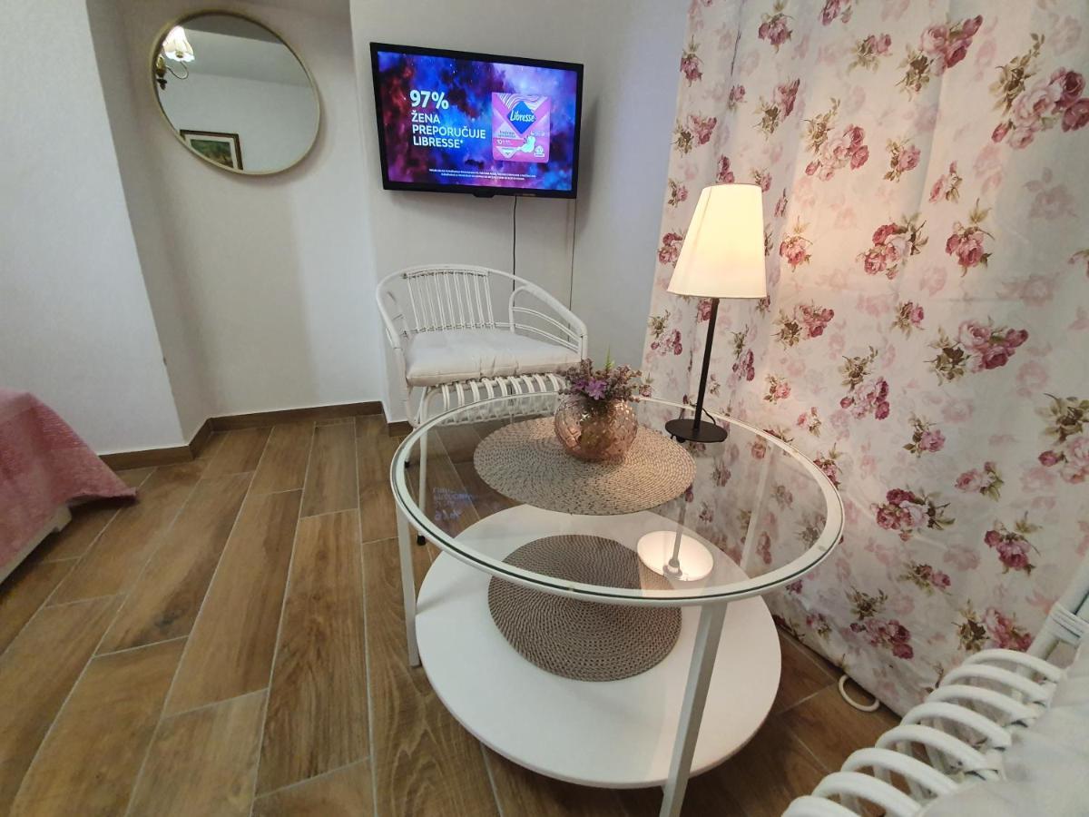 자다르 Rustic House Diklo 20M From The Sea 아파트 외부 사진