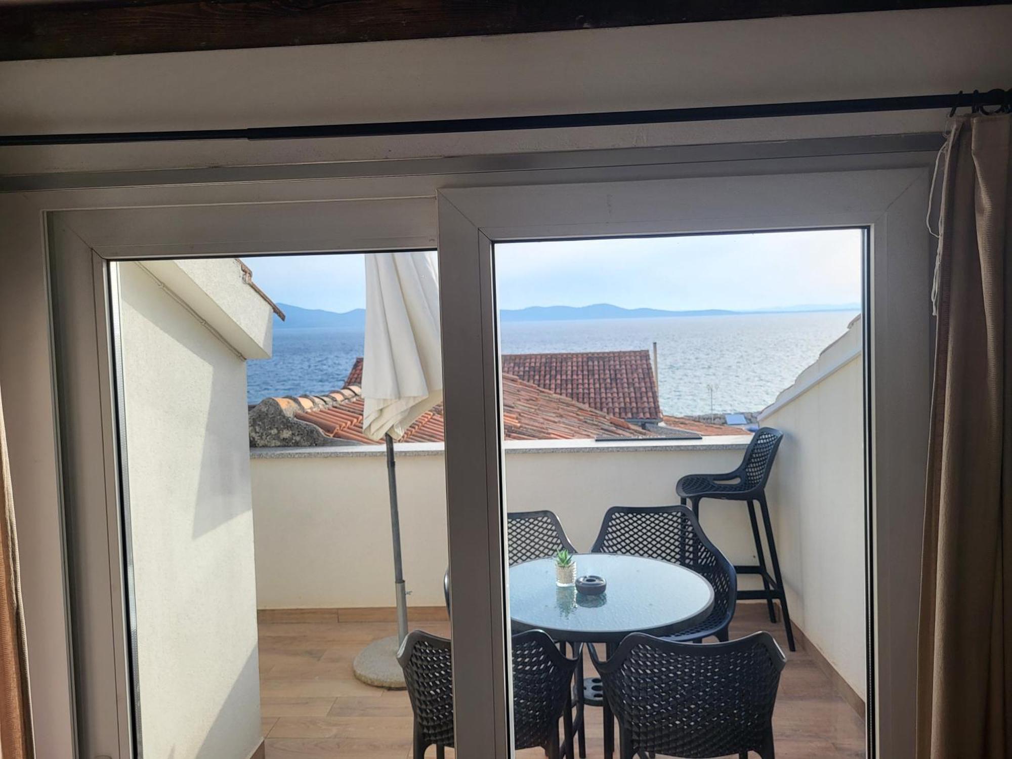 자다르 Rustic House Diklo 20M From The Sea 아파트 객실 사진